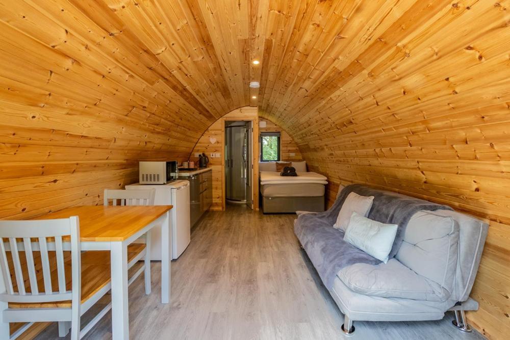Mount Hillary Holiday Pods Корк Екстер'єр фото