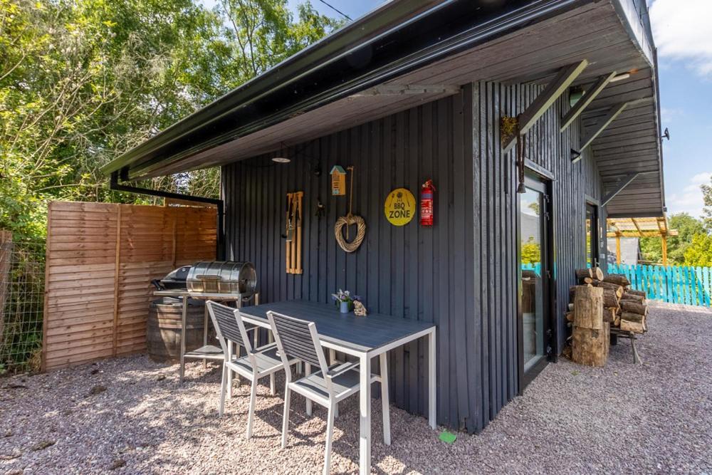 Mount Hillary Holiday Pods Корк Екстер'єр фото