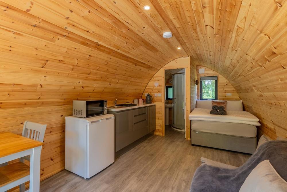 Mount Hillary Holiday Pods Корк Екстер'єр фото